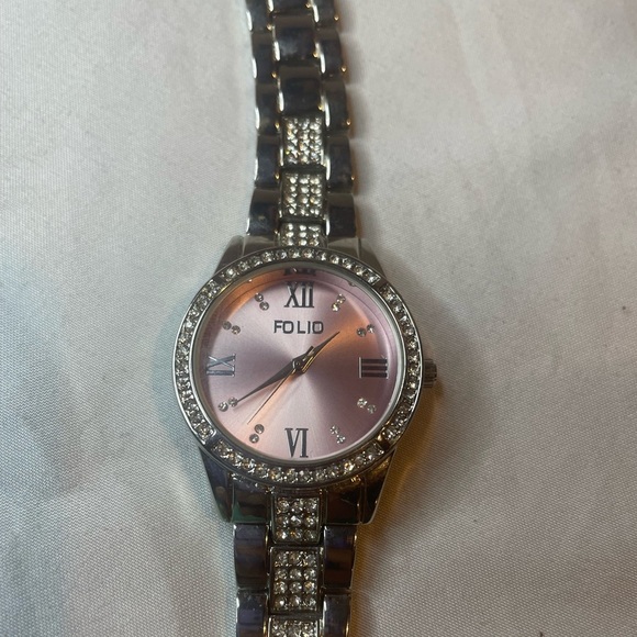 Women’s silver tone watch folio - Picture 3 of 7